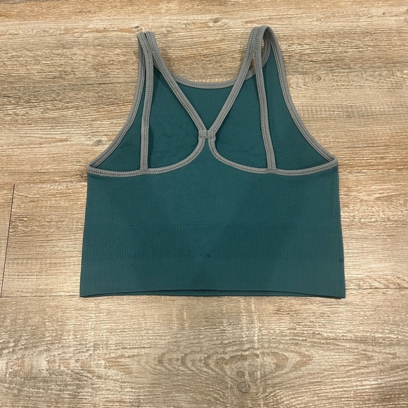Athleta Aurora Seamless Crop Tank - Picture 2 of 2